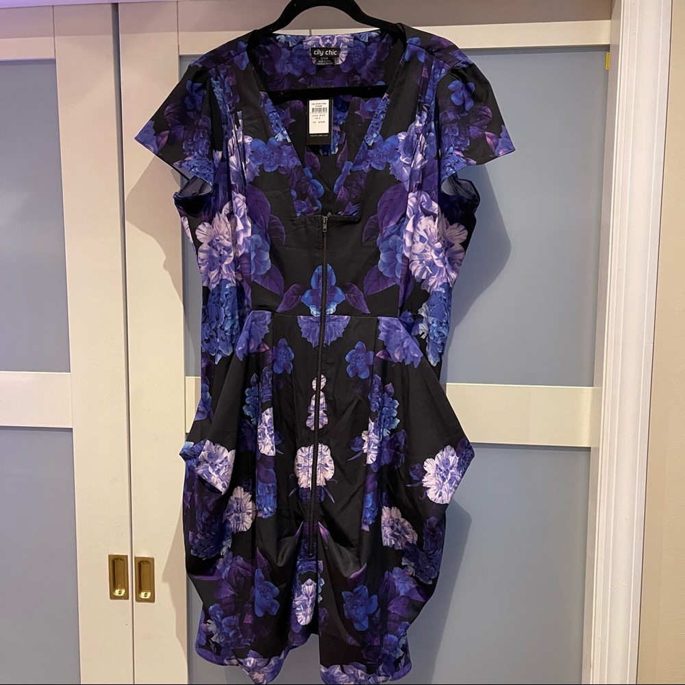 NWT: City Chic Floral Print Midi Dress